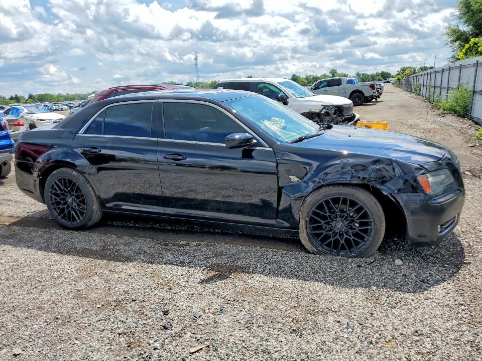 Photo 4 from auction – 2013 CHRYSLER 300 with VIN 2C3CCABG8DH714436