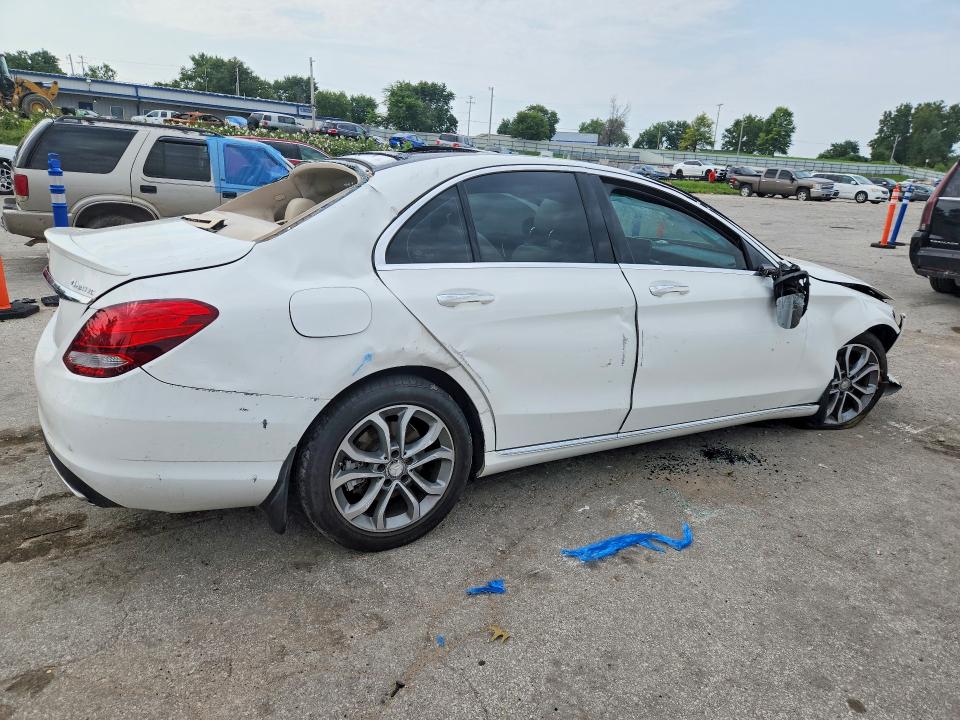 Photo 3 from auction – 2016 MERCEDES-BENZ C with VIN 55SWF4KB5GU104962