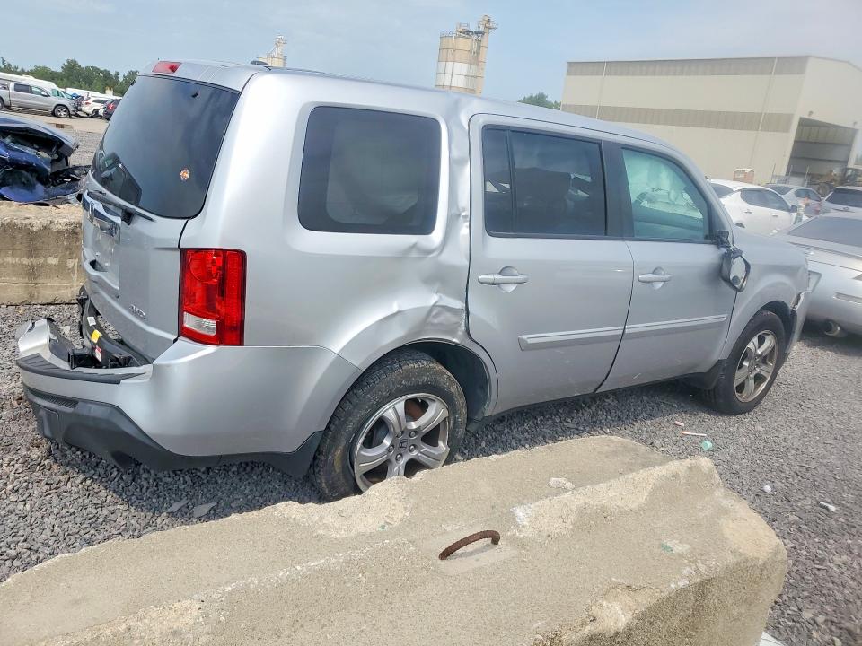 Photo 3 from auction – 2013 HONDA PILOT with VIN 5FNYF4H64DB043894