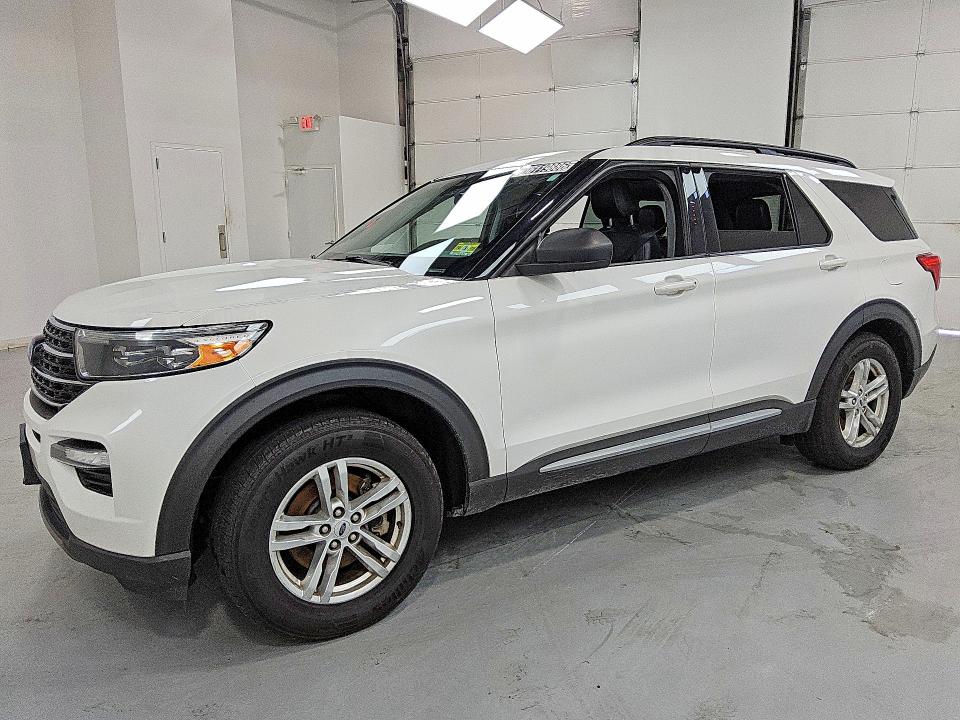 FORD EXPLORER 2021 с VIN 1FMSK8DH6MGA90443 - Снимка от търг