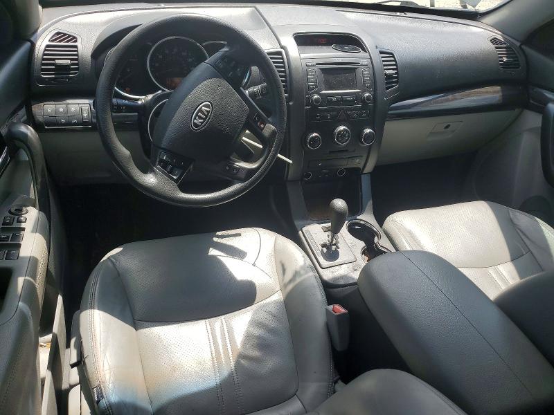 Photo 8 from auction – 2013 KIA SORENTO with VIN 5XYKT3A64DG364040