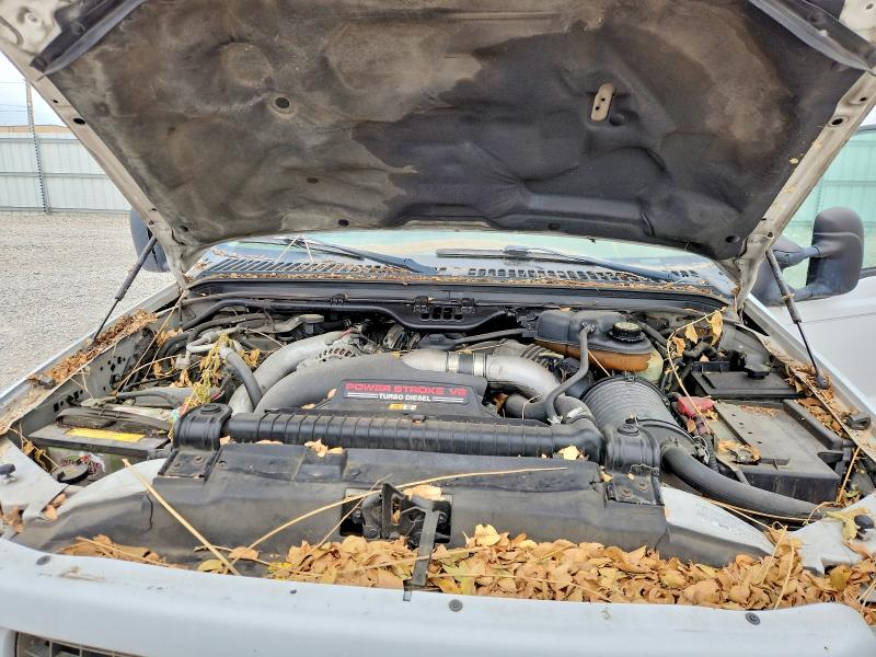 Photo 11 from auction – 2004 FORD EXCURSION with VIN 1FMNU44P64EA15471