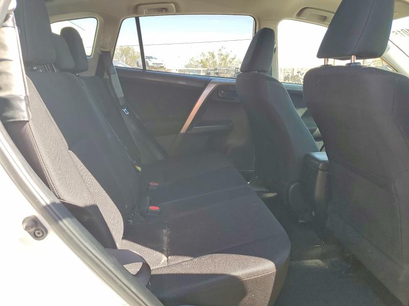 Photo 11 from auction – 2018 TOYOTA RAV4 with VIN JTMZFREV8JJ183125