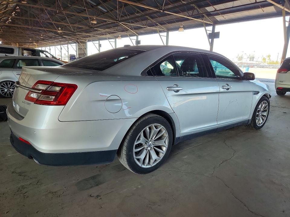 Photo 3 from auction – 2013 FORD TAURUS with VIN 1FAHP2F88DG221632