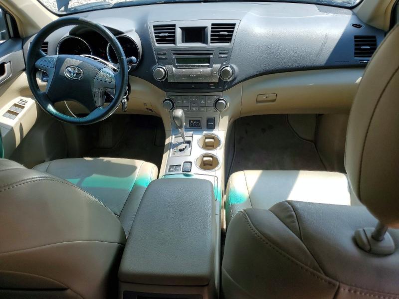 Photo 8 from auction – 2010 TOYOTA HIGHLANDER with VIN 5TDJK3EH3AS012995