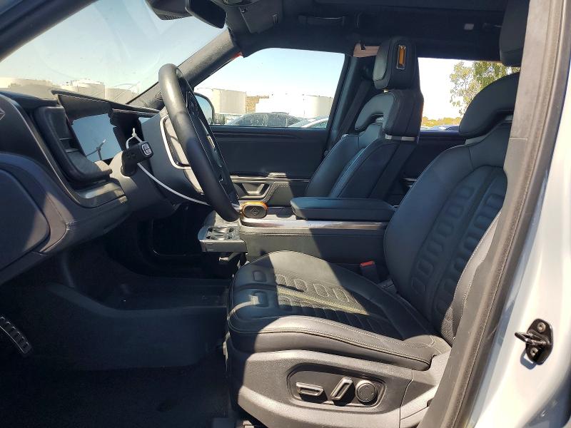 Photo 7 from auction – 2023 RIVIAN R1S with VIN 7PDSGBBA2PN016650