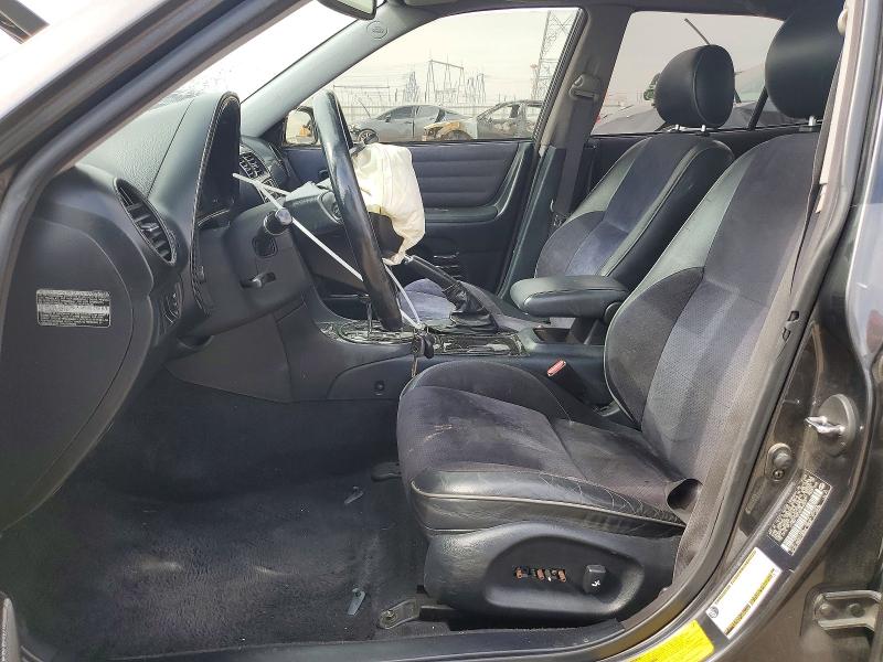 Photo 7 from auction – 2004 LEXUS IS with VIN JTHBD192040084557