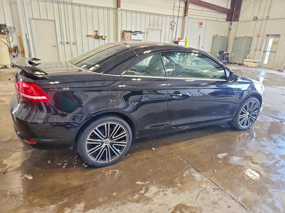 Photo 3 from auction – 2015 VOLKSWAGEN EOS with VIN WVWFW8AH4FV001014