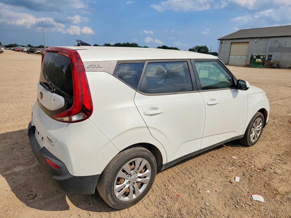 Photo 3 from auction – 2021 KIA SOUL with VIN KNDJ23AU2M7128304