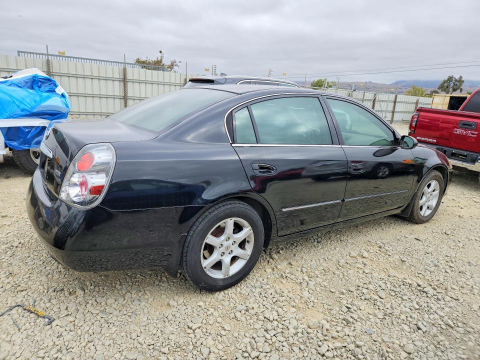 Photo 3 from auction – 2005 NISSAN ALTIMA with VIN 1N4BL11D25C250794