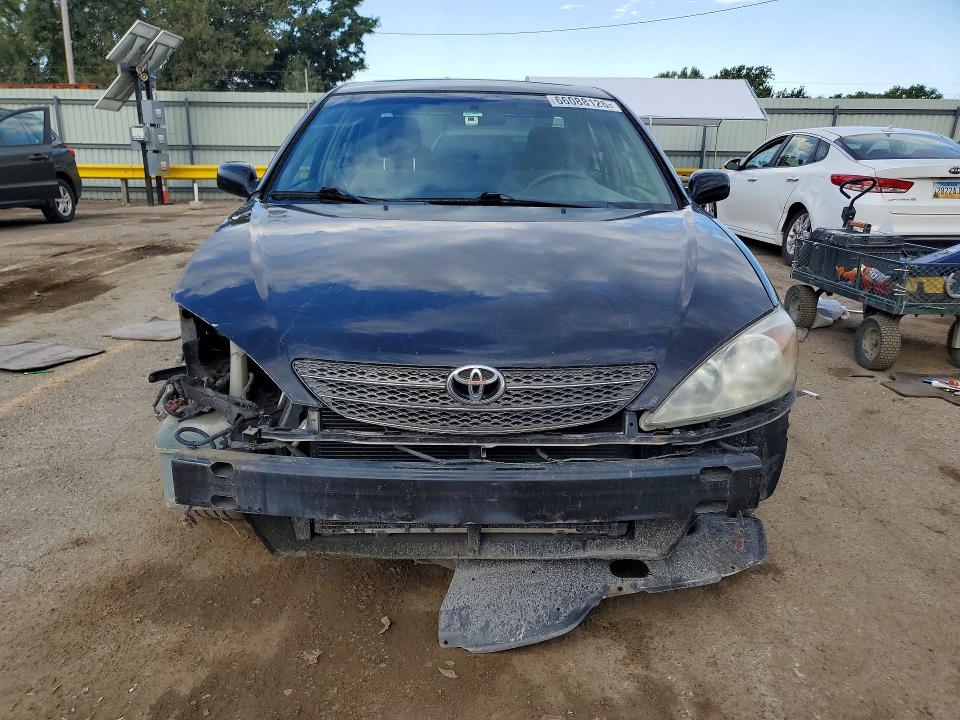 Photo 5 from auction – 2004 TOYOTA CAMRY with VIN 4T1BF30K54U074311