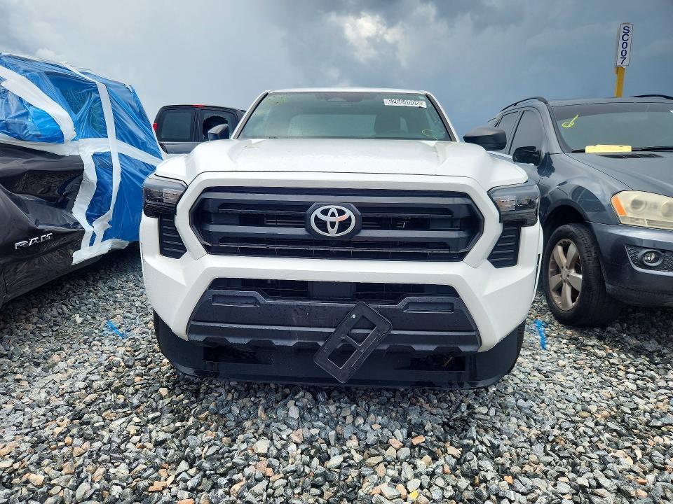 Photo 5 from auction – 2024 TOYOTA TACOMA with VIN 3TYJDAHN5RT006695