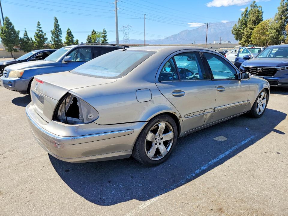 Photo 3 from auction – 2004 MERCEDES-BENZ E with VIN WDBUF70JX4A457317