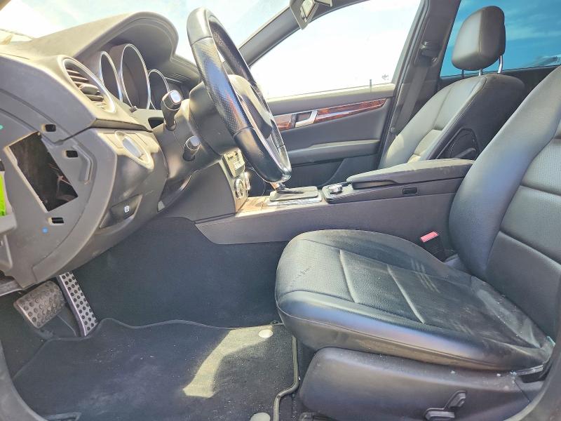 Photo 7 from auction – 2014 MERCEDES-BENZ C with VIN WDDGF4HBXER315293