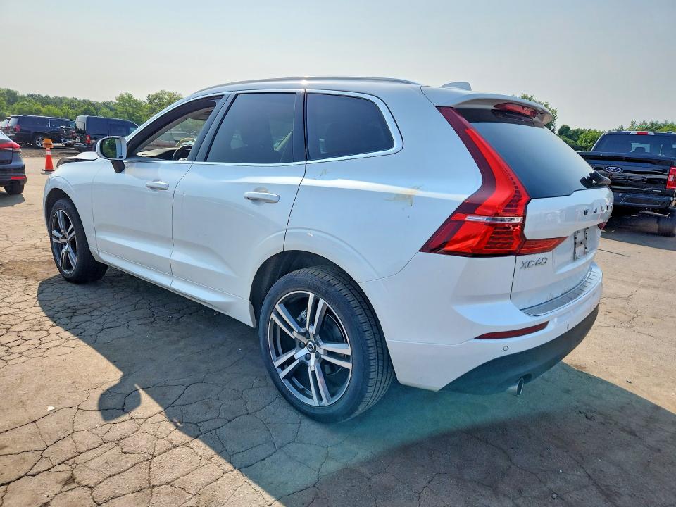 Photo 2 from auction – 2021 VOLVO XC60 with VIN YV4102RK2M1820520