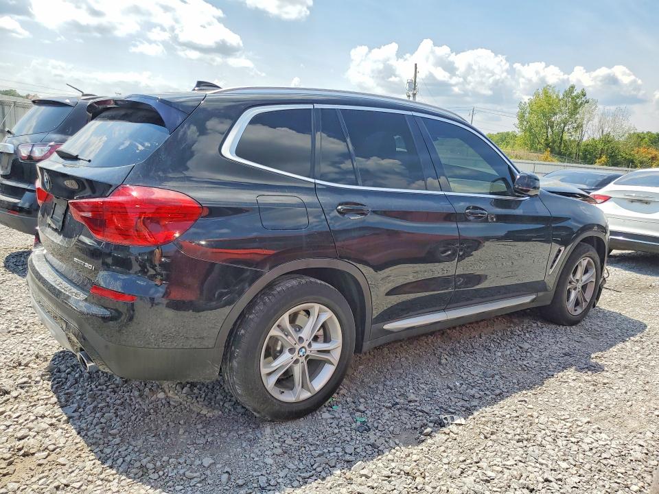 Снимка 3 от търг – 2019 BMW X3 с VIN 5UXTR7C57KLF27202