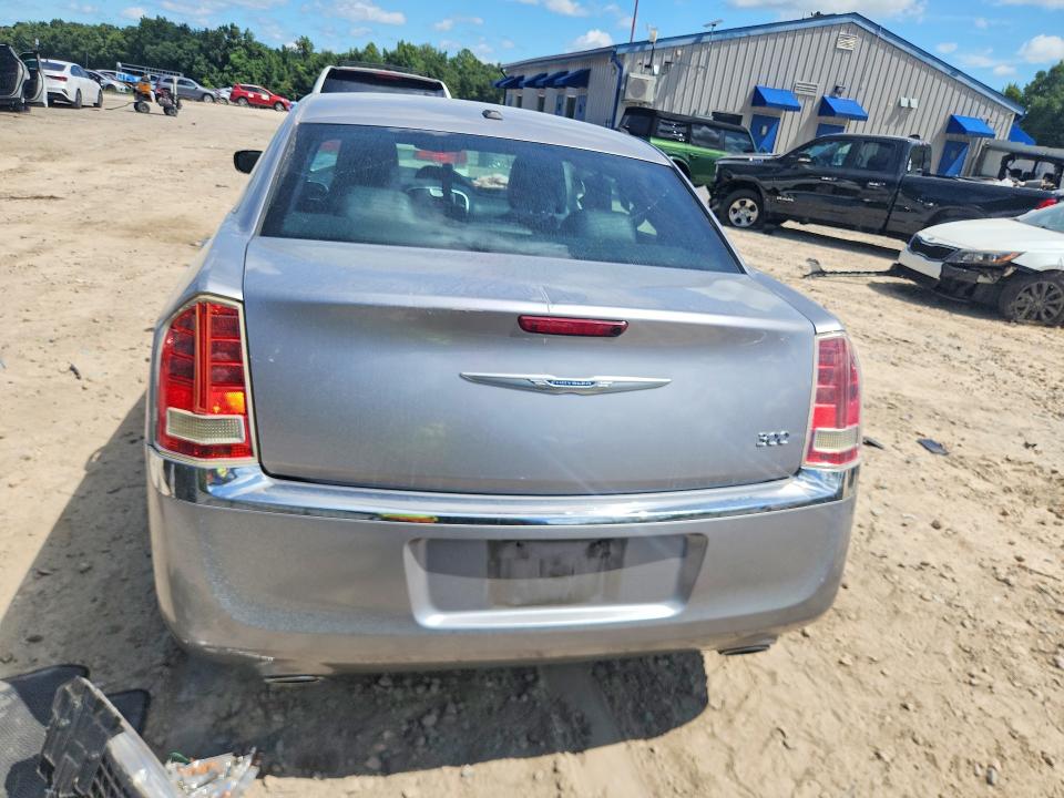 Photo 6 from auction – 2014 CHRYSLER 300 with VIN 2C3CCAAG7EH127910