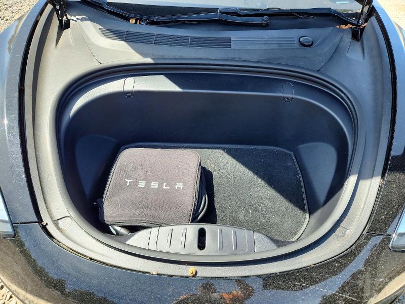Photo 11 from auction – 2019 TESLA MODEL 3 with VIN 5YJ3E1EB5KF390516