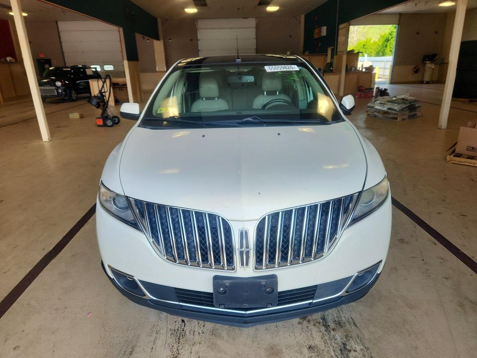 Photo 5 from auction – 2013 LINCOLN MKX with VIN 2LMDJ8JK6DBL09599