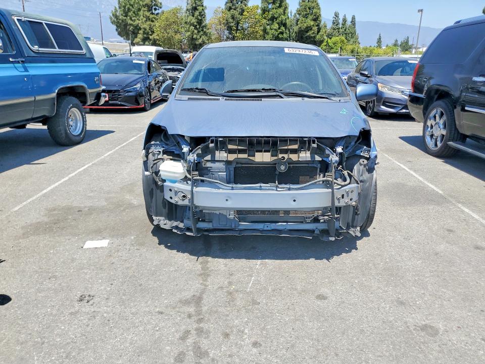 Photo 5 from auction – 2010 TOYOTA YARIS with VIN JTDBT4K37A4069910