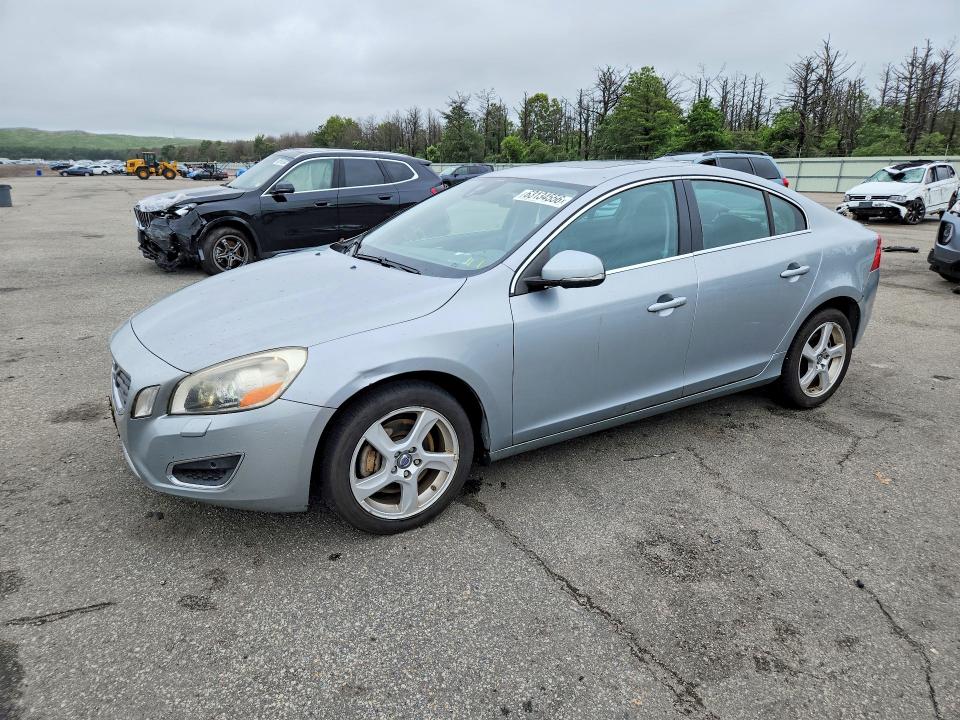 Zdjęcie 1 z aukcji – 2013 VOLVO S60 z VIN YV1612FH0D2183114