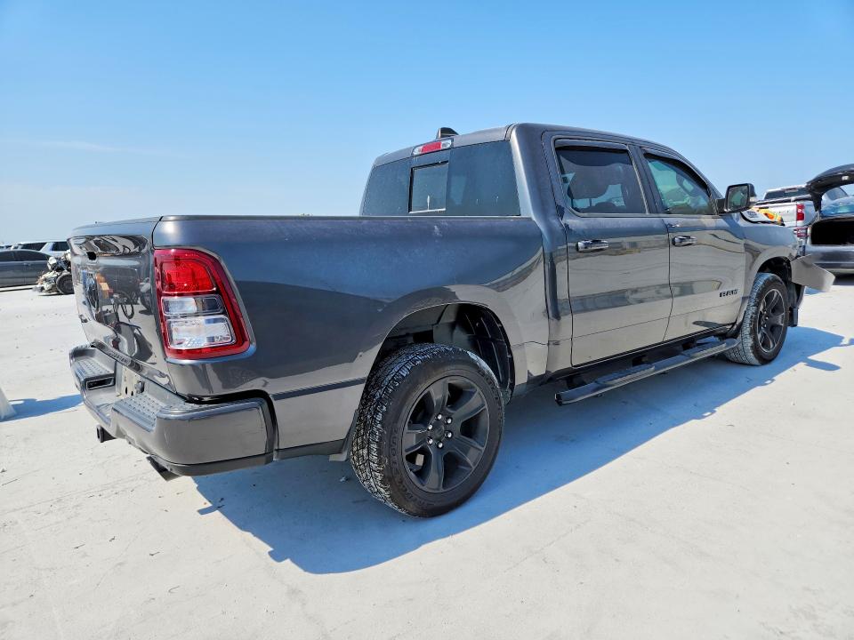 صورة رقم 3 من المزاد - 2021 RAM 1500 مع VIN 1C6RREFTXMN647520