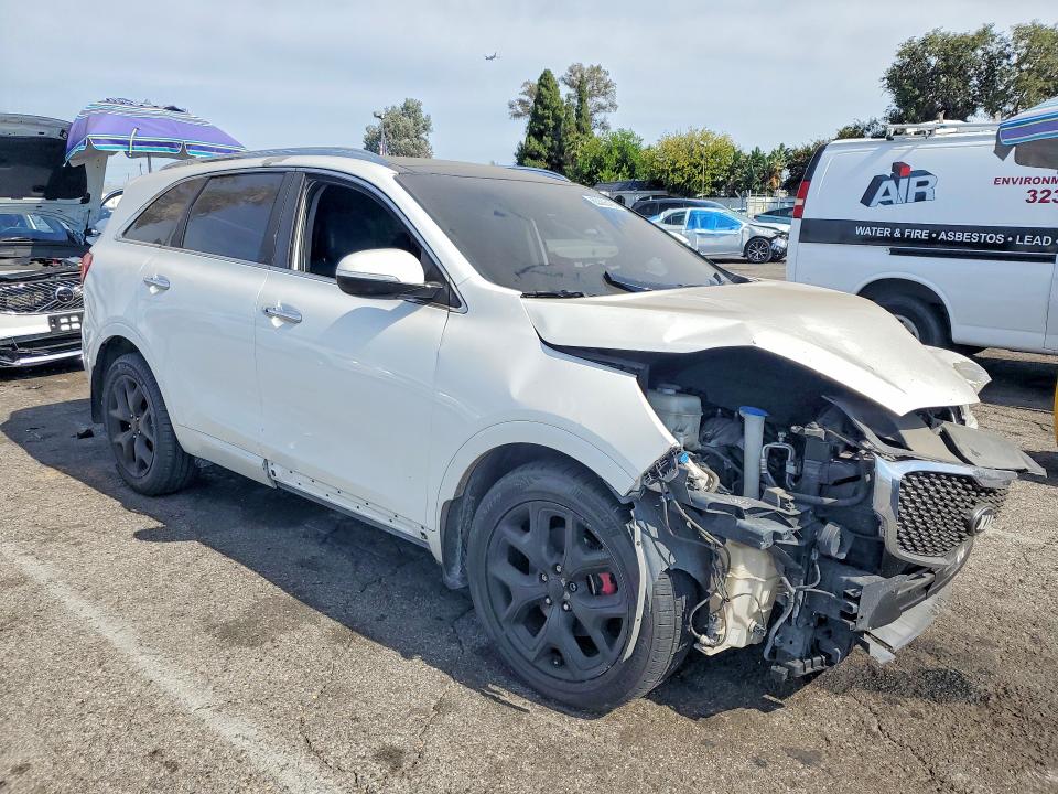 Photo 4 from auction – 2016 KIA SORENTO with VIN 5XYPK4A54GG107857