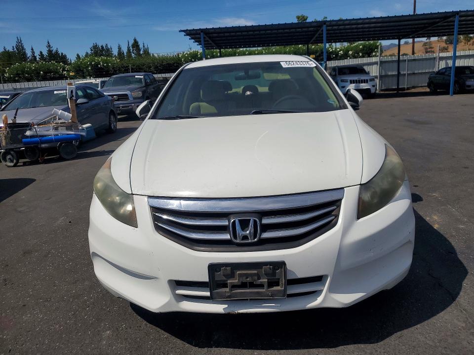 Photo 5 from auction – 2012 HONDA ACCORD with VIN 1HGCP2F32CA228426