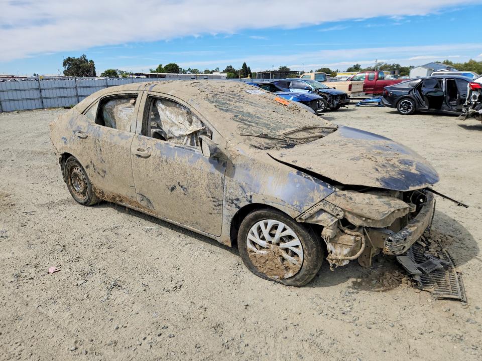 Photo 4 from auction – 2019 TOYOTA COROLLA with VIN 5YFBURHE4KP914536