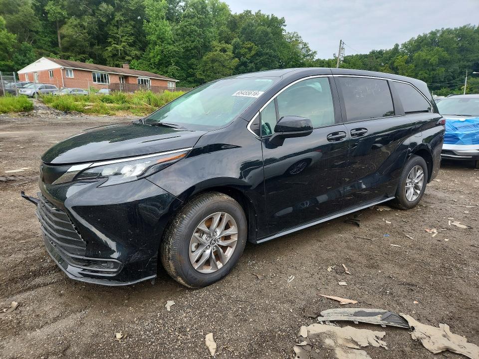 2026 TOYOTA SIENNA - Търг №65455616