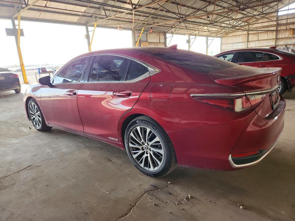 Photo 2 from auction – 2019 LEXUS ES with VIN JTHB21B19K2002981