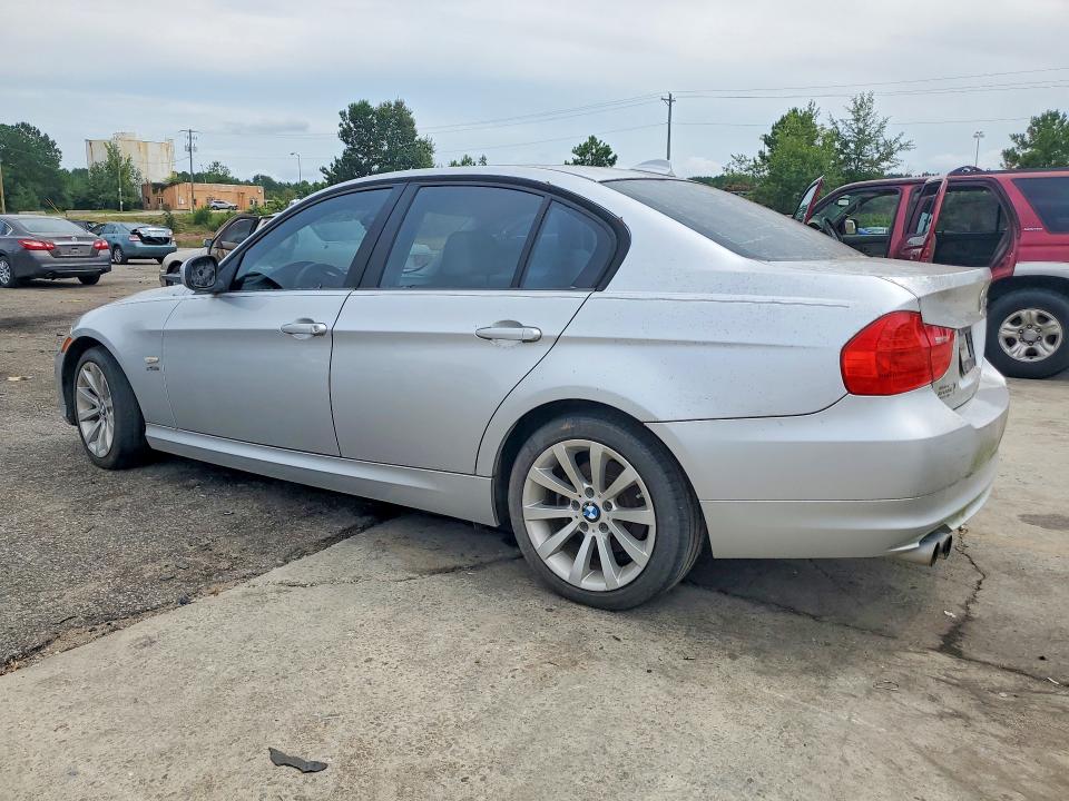 Photo 2 from auction – 2011 BMW 328 with VIN WBAPK7C51BA969969