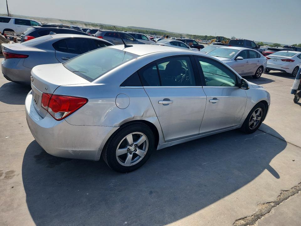 Photo 3 from auction – 2013 CHEVROLET CRUZE with VIN 1G1PC5SB7D7157175