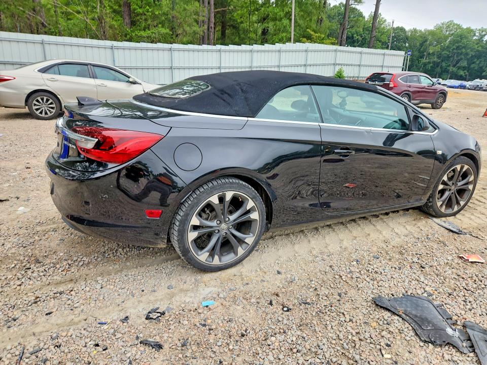 Photo 3 from auction – 2018 BUICK CASCADA with VIN W04WH3N53JG039628
