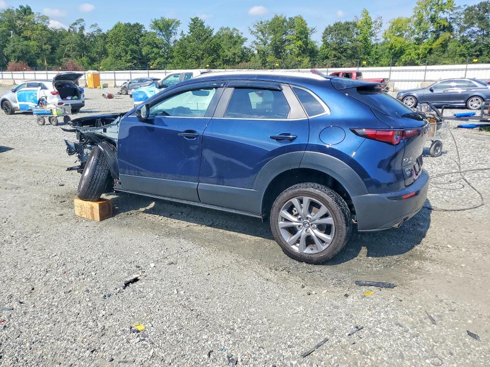 Photo 2 from auction – 2022 MAZDA CX-30 with VIN 3MVDMBCL4NM453600