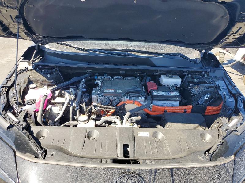 Photo 11 from auction – 2025 TOYOTA BZ4X with VIN JTMABACA9SA104668