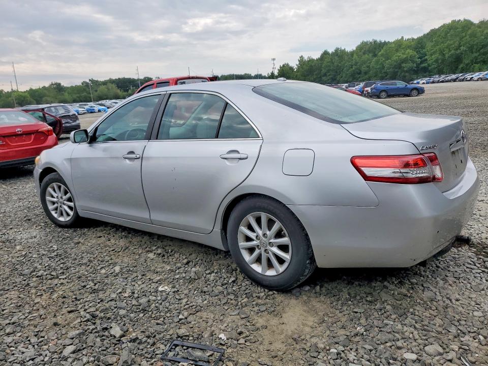 Foto 2 de la subasta – 2011 TOYOTA CAMRY con VIN 4T4BF3EK3BR106247