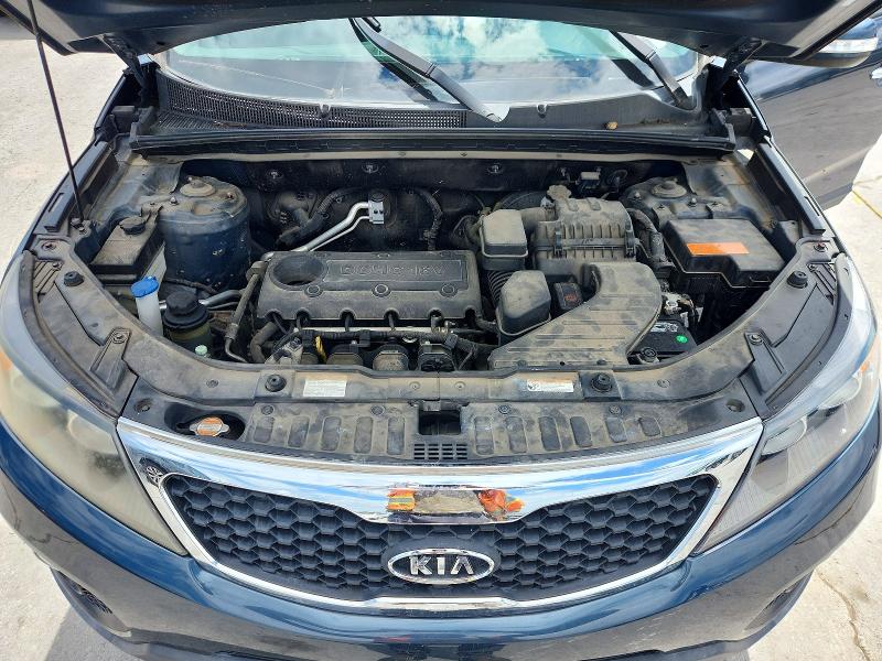 Photo 12 from auction – 2011 KIA SORENTO with VIN 5XYKT3A17BG087207