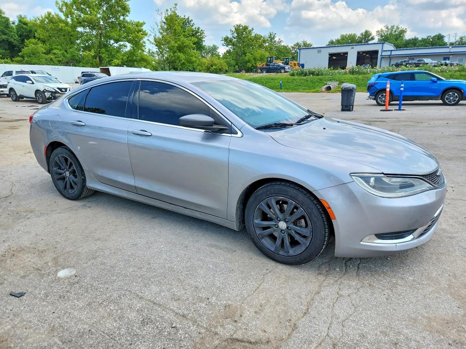 Photo 4 from auction – 2015 CHRYSLER 200 with VIN 1C3CCCAB6FN589920