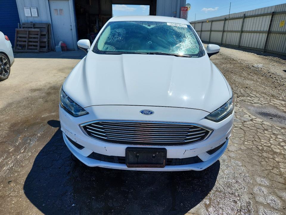 Photo 5 from auction – 2017 FORD FUSION with VIN 3FA6P0G71HR180230