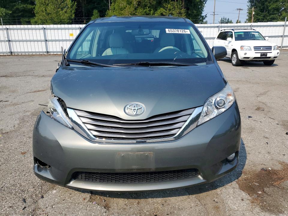Photo 5 from auction – 2013 TOYOTA SIENNA with VIN 5TDYK3DC5DS300154