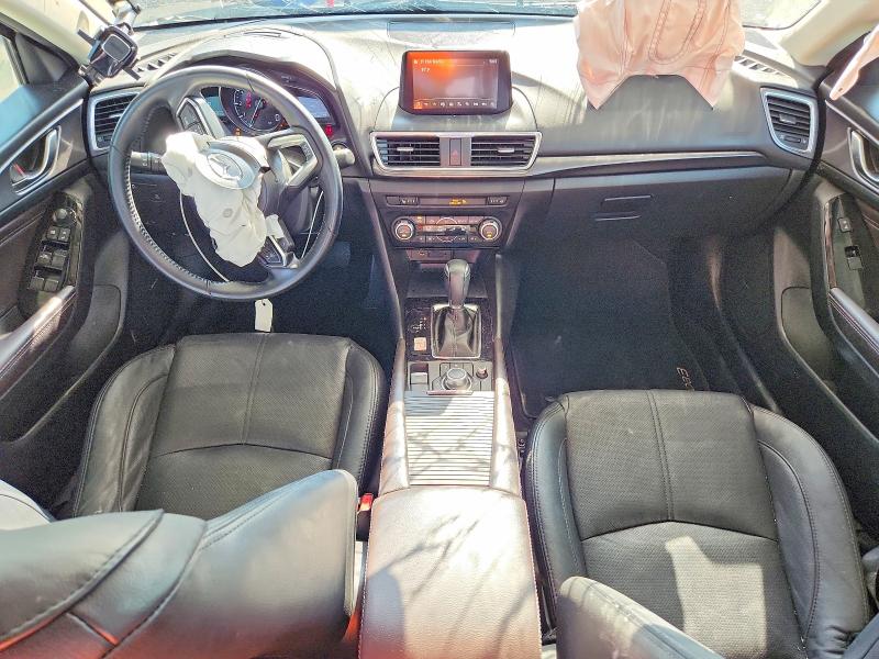 Photo 8 from auction – 2018 MAZDA 3 with VIN 3MZBN1W33JM162959