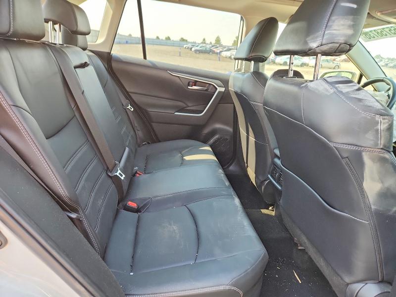 Photo 11 from auction – 2024 TOYOTA RAV4 with VIN JTMB6RFV1RD565961