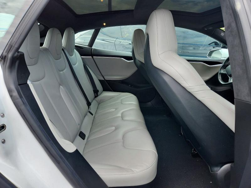 Photo 10 from auction – 2016 TESLA MODEL S with VIN 5YJSA1E28GF131209