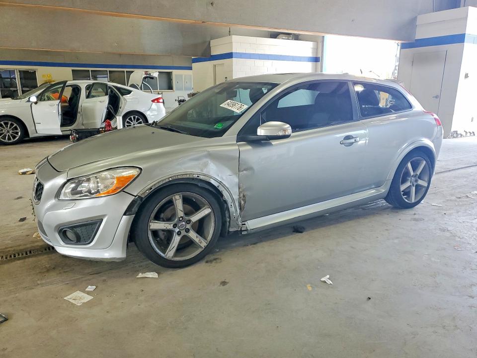 2011 VOLVO C30