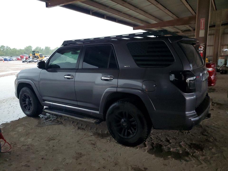 Photo 2 from auction – 2011 TOYOTA 4RUNNER with VIN JTEZU5JR0B5017095