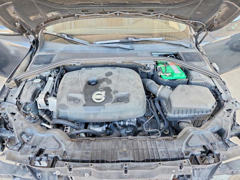 Photo 11 from auction – 2015 VOLVO S60 with VIN YV140MFB2F1306065