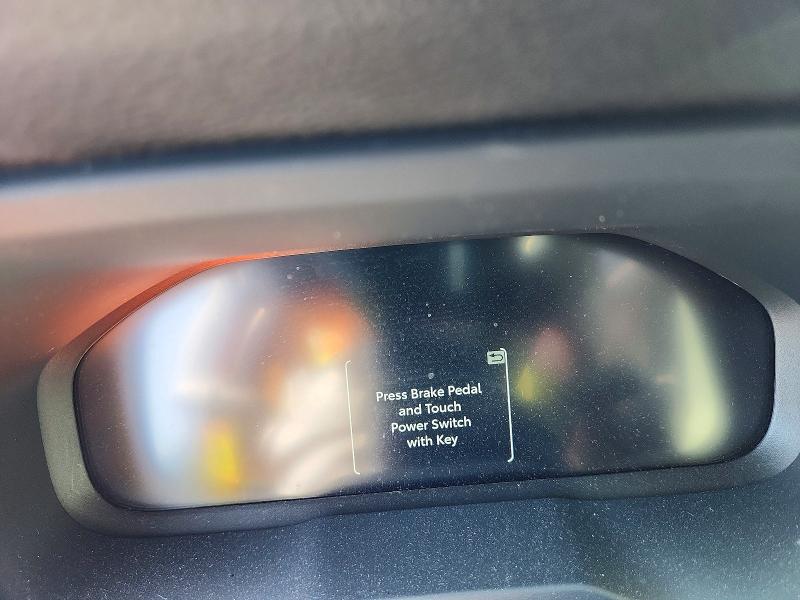 Photo 9 from auction – 2024 TOYOTA RAV4 with VIN JTMD6RFV8RD146739