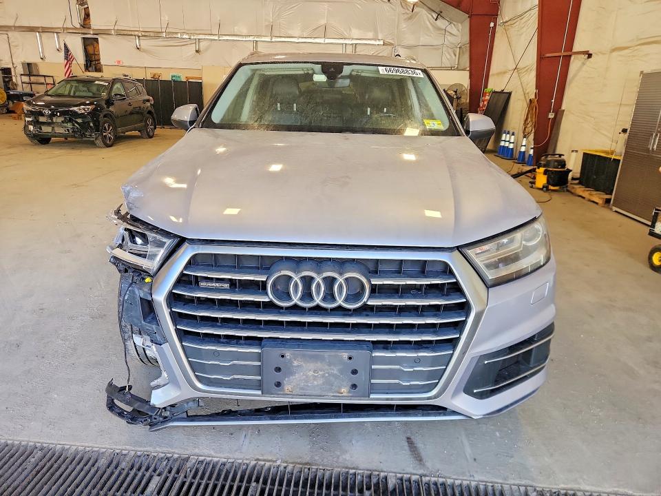 Photo 5 from auction – 2017 AUDI Q7 with VIN WA1LHAF72HD056181
