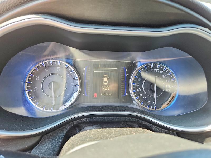Zdjęcie 9 z aukcji – 2015 CHRYSLER 200 z VIN 1C3CCCAB7FN652992